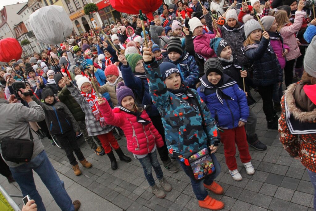 Dzieci i młodzież dla naszej Niepodległej. W Pucku już dziś bić będą kolejny rekord Polski