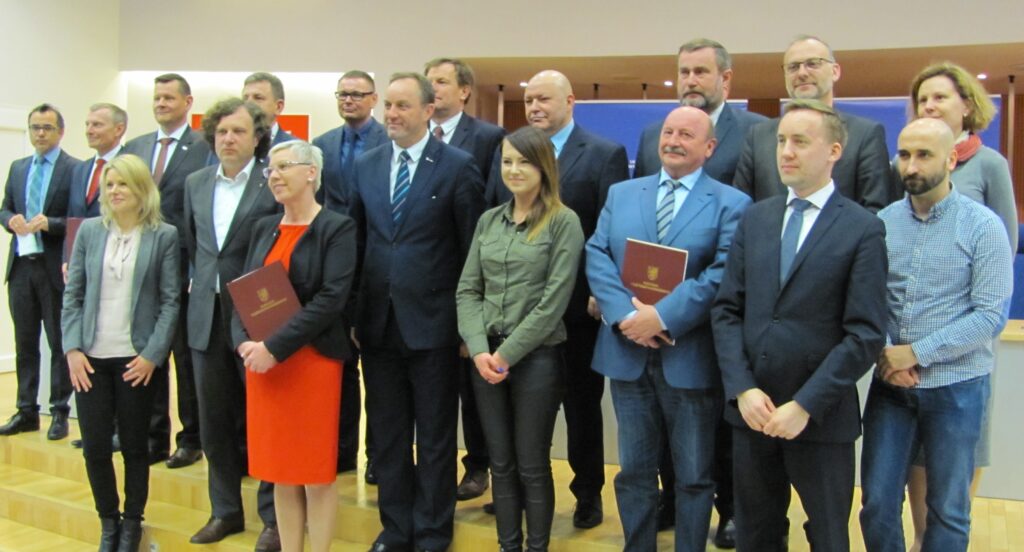 Zmiany na pomorskich drogach i kolei. Inwestycje za ponad 300 milionów złotych