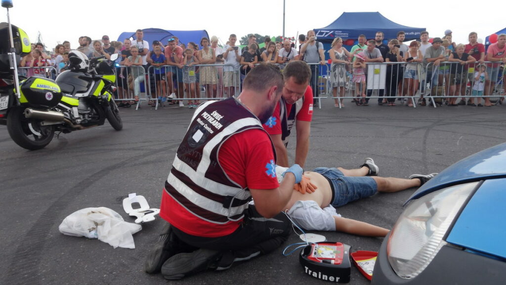 Nauka udzielania pierwszej pomocy i zasady bezpieczeństwa na drodze. 14. edycja Moto Safety Day już w sobotę
