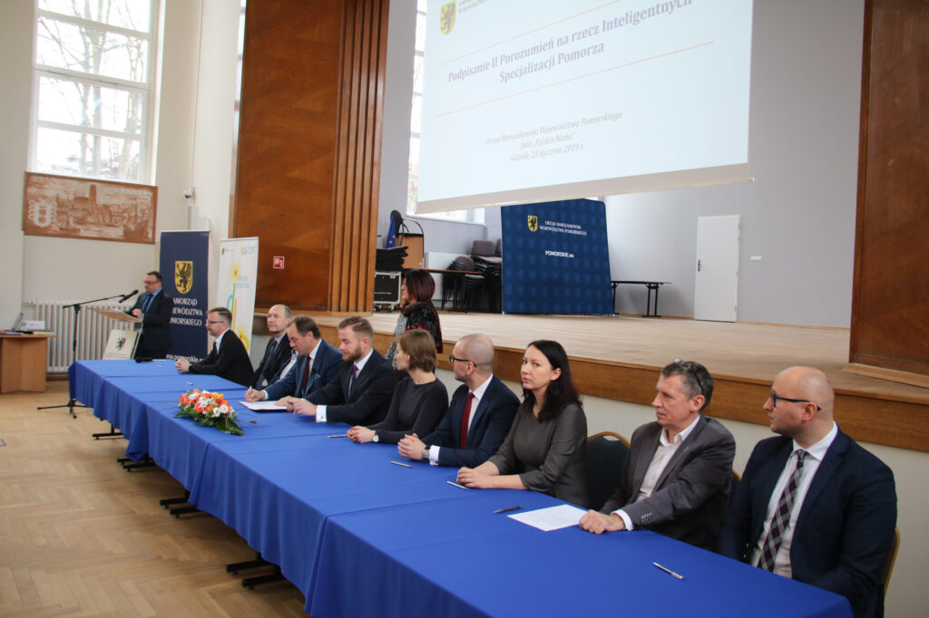 Środki na projekty badawczo-rozwojowe na Pomorzu czekają. Inteligentne Specjalizacje Pomorza