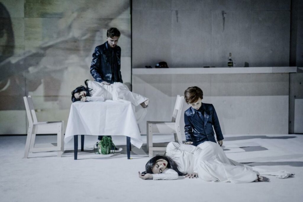 Przyjdź świętować Dzień Teatru Publicznego. Możesz kupić bilet za symboliczne 300 groszy