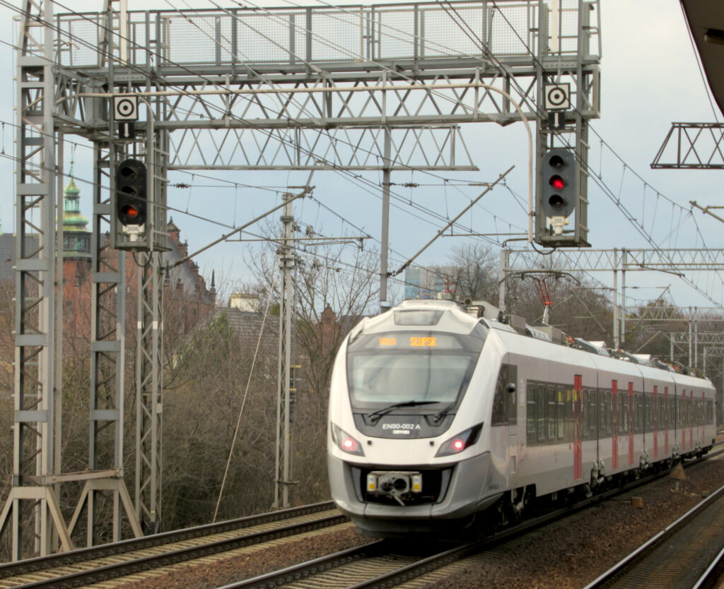Dobra wiadomość dla pasażerów. Będą dodatkowe pociągi na kolejowym szlaku przez Trójmiasto