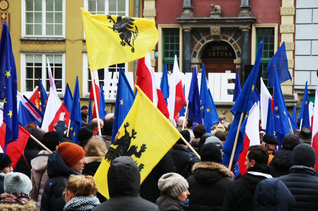 Komisja Europejska podjęła radykalne działania wobec rządu PiS. Czy Pomorze straci środki unijne?