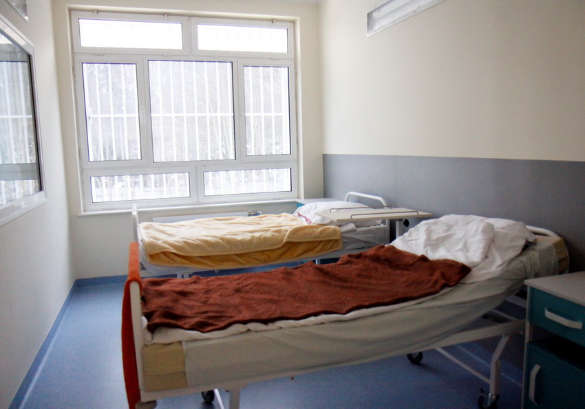Sala chorych z łóżkami dla dwóch pacjentów