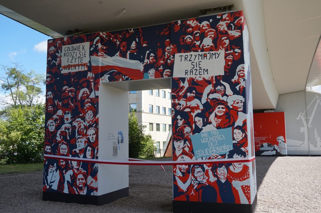 Poznaj „Kobiety z muralu”. Powstał specjalny serwis o bohaterkach Solidarności