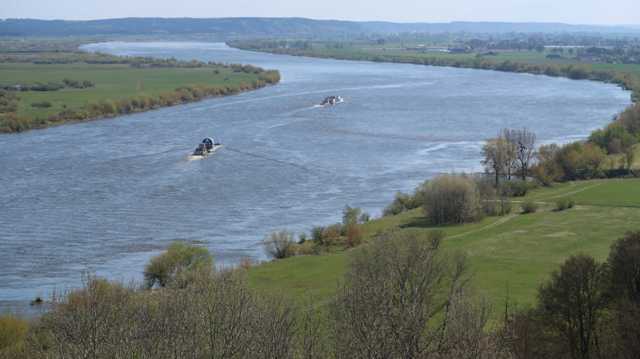 VIDEO ABOUT A CONTAINER VOYAGE ON THE VISTULA FROM GDAŃSK TO WARSAW