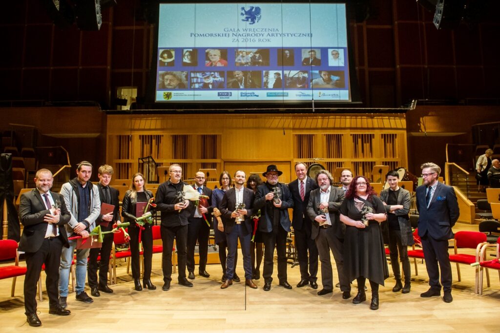 Kurator wystawy, poeta i kompozytor. Znamy laureatów Pomorskiej Nagrody Artystycznej! [ZDJĘCIA]