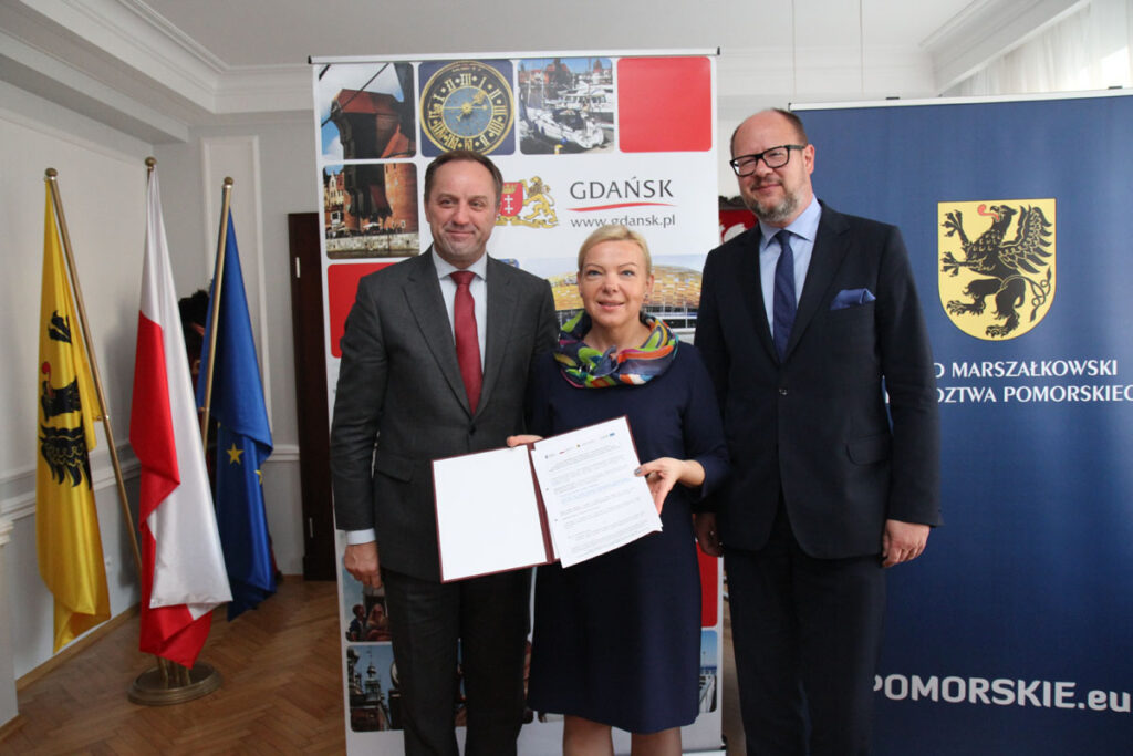 Marszałek przekazał ponad 6 milionów złotych na pomoc dla najbardziej potrzebujących gdańszczan