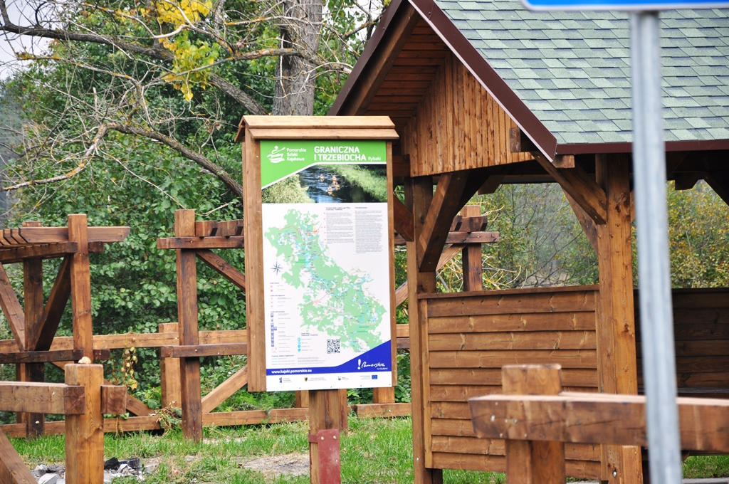 Nowe przystanie kajakowe nad rzeką Wdą