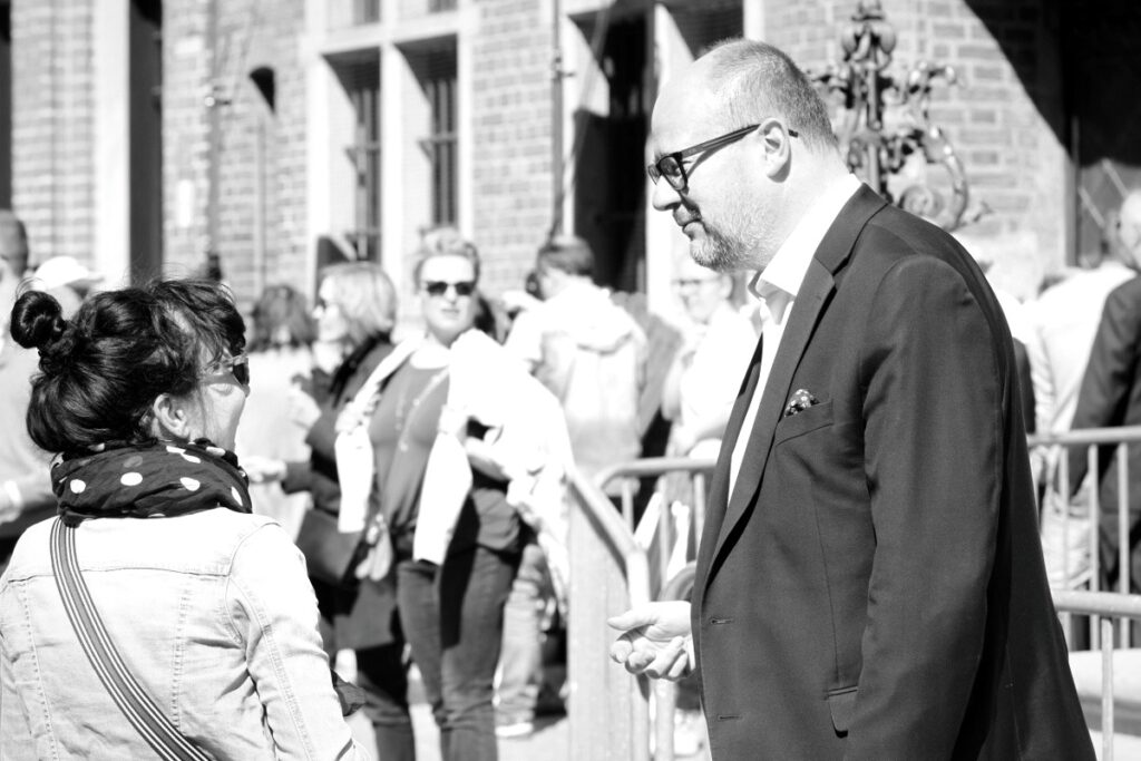 Miesiąc po ataku nożownika na Pawła Adamowicza. Światełko dla prezydenta i msza święta kończą żałobę w mieście