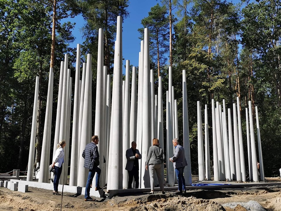 „Trzeba pamiętać o historii”. Trwają prace przy budowie nowego pomnika w Lesie Szpęgawskim