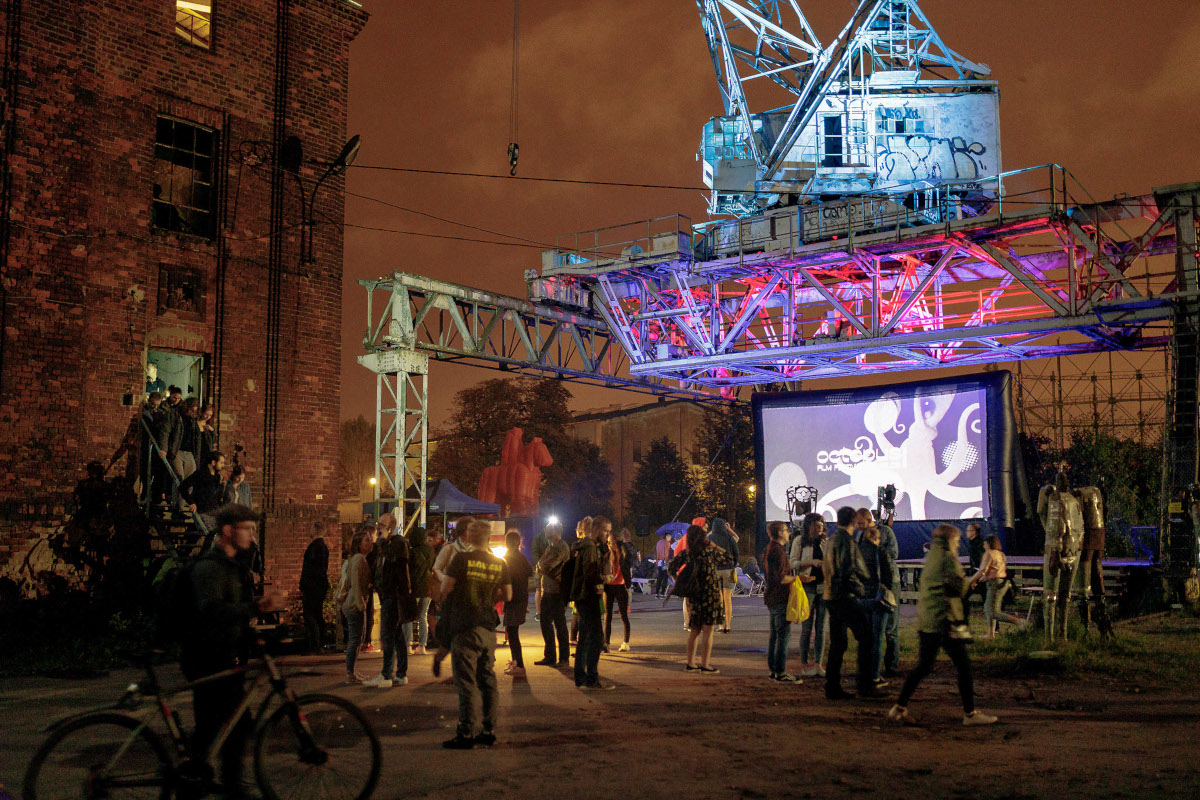 Krystyna Czubówna jako Samuel L. Jackson, gatunkowe kino i spotkania. W środę zaczyna się Octopus Film Festival Gdańsk