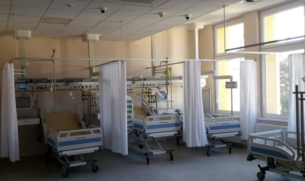 Komfortowe warunki, lepsza diagnostyka, profilaktyka i rehabilitacja. Oddział Udarowy otwarty po remoncie