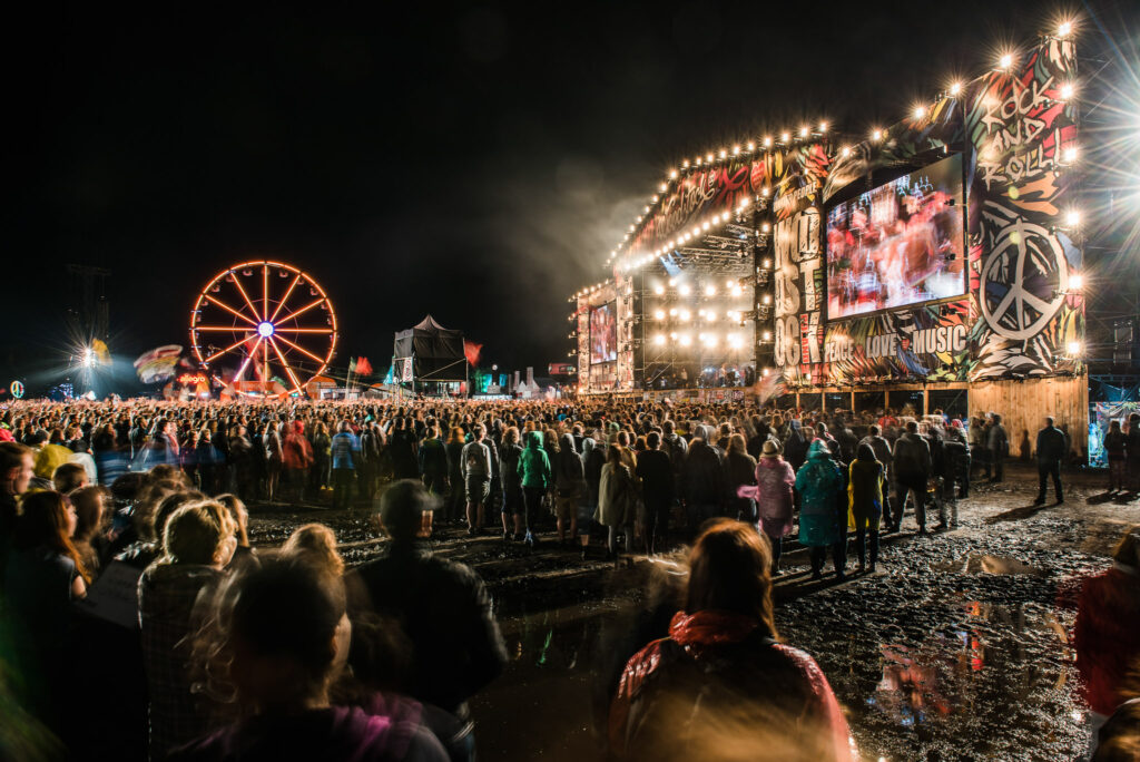 Czy festiwal muzyczny można zorganizować bez ponoszenia wysokich kosztów? Debata o ekotrendach