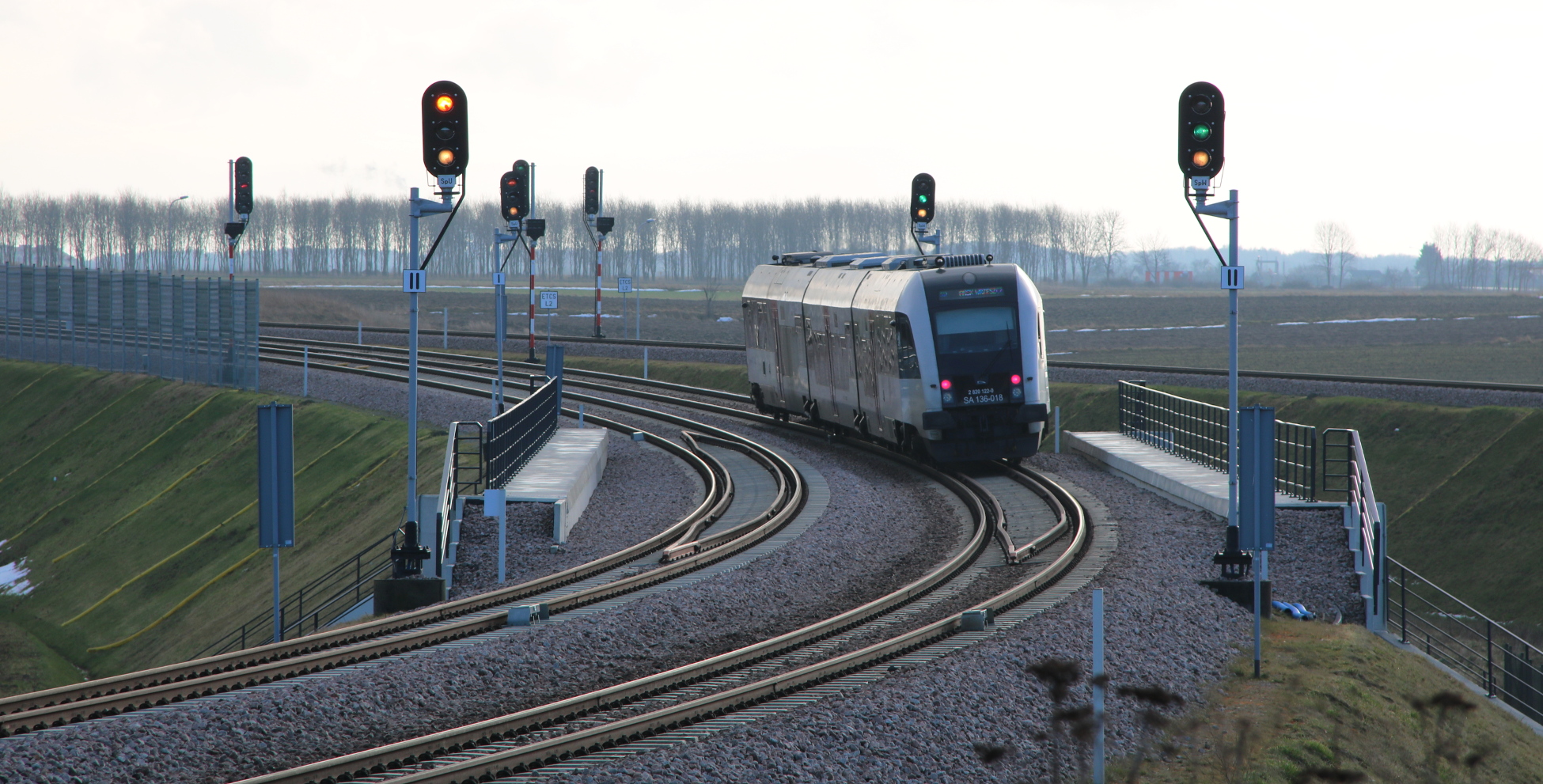 Elektryczne pociągi na linii Pomorskiej Kolei Metropolitalnej pojadą szybciej i będą wygodniejsze. Będzie też nowy przystanek