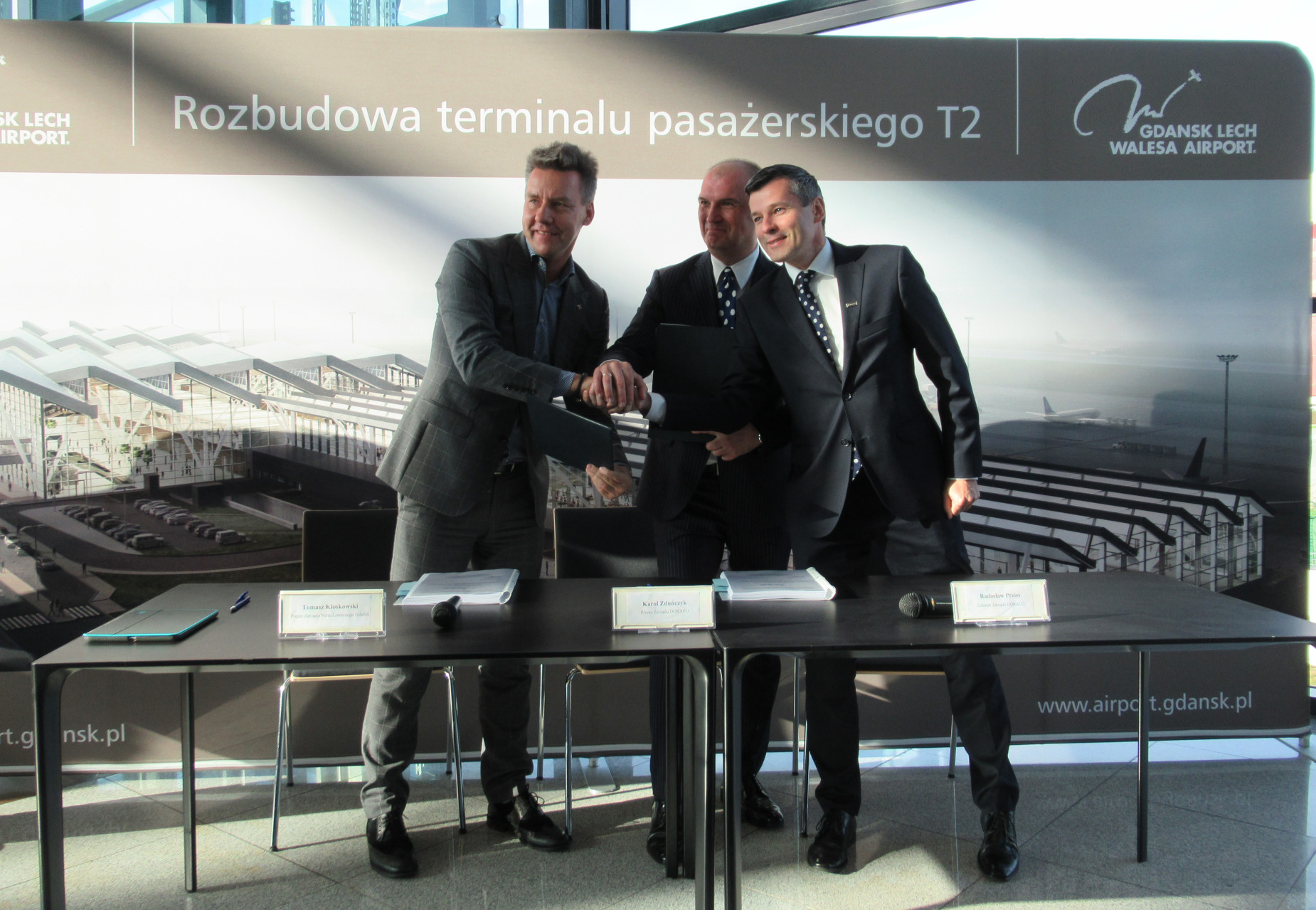 Umowa podpisana, można zaczynać. Rozpoczyna się rozbudowa terminala T2 gdańskiego lotniska
