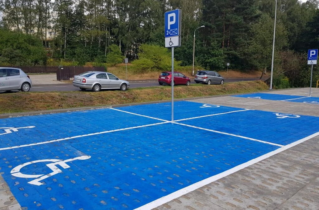 Bezpiecznie i bardziej komfortowo dla pacjentów. Parking przed wejherowskim szpitalem już działa