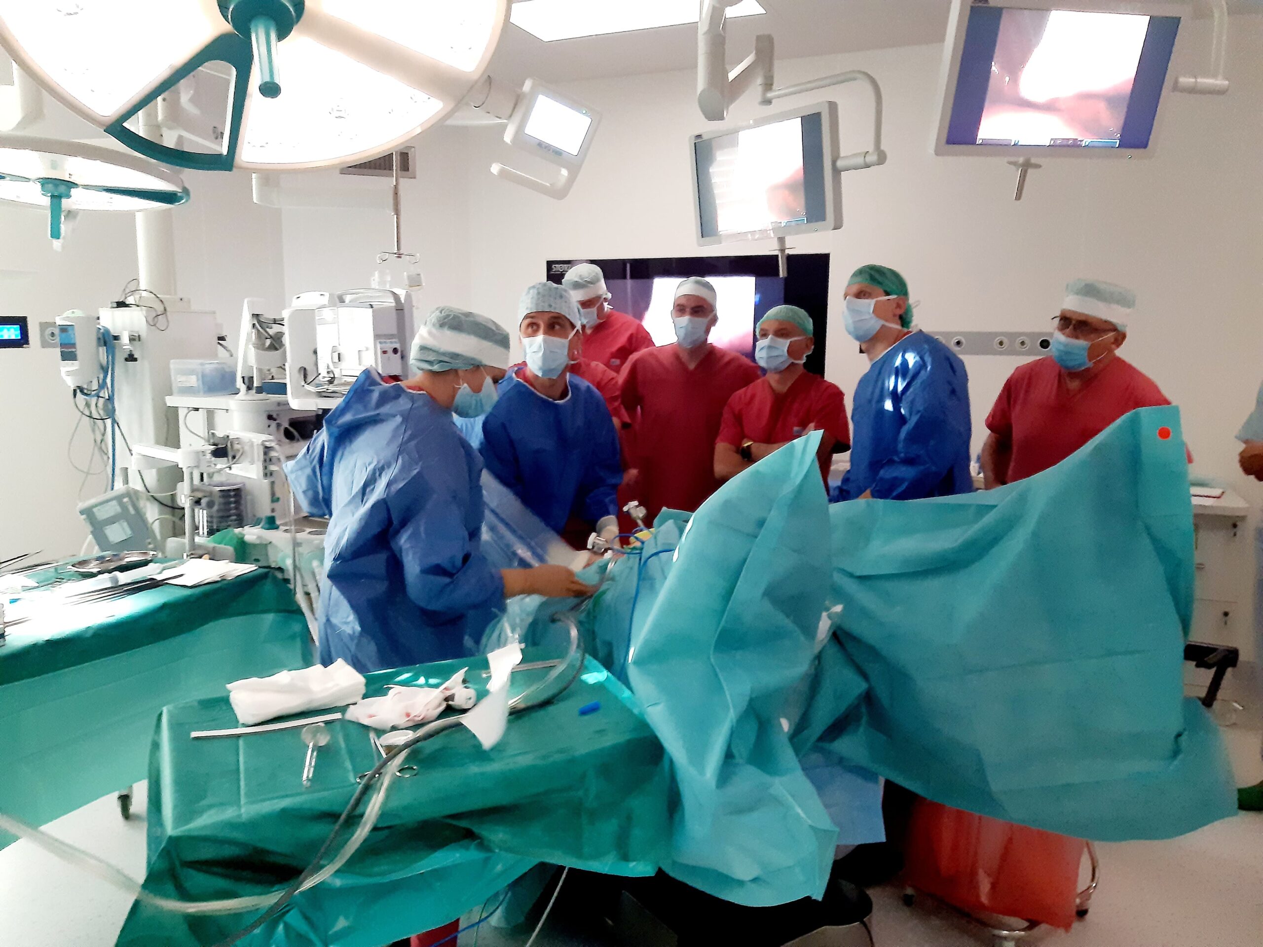 Po 3-godzinnej operacji przy użyciu robota pacjent z rakiem prostaty jest zdrowy