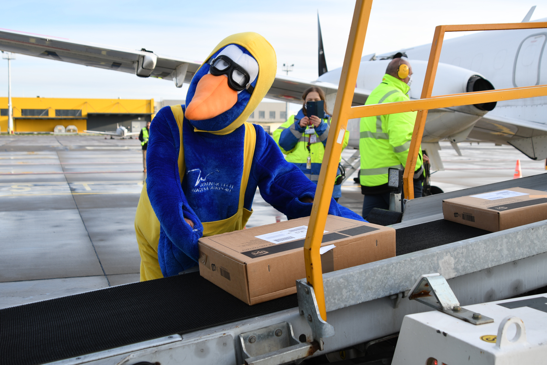 Nowe połączenie cargo z gdańskiego lotniska. Przesyłki polecą do Berlina i dalej w świat