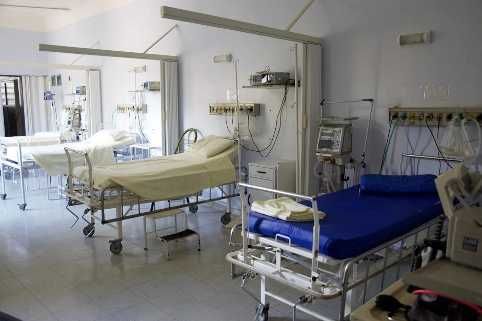 Dodatkowe łóżka w szpitalach. Zarząd Województwa wspiera walkę z epidemią