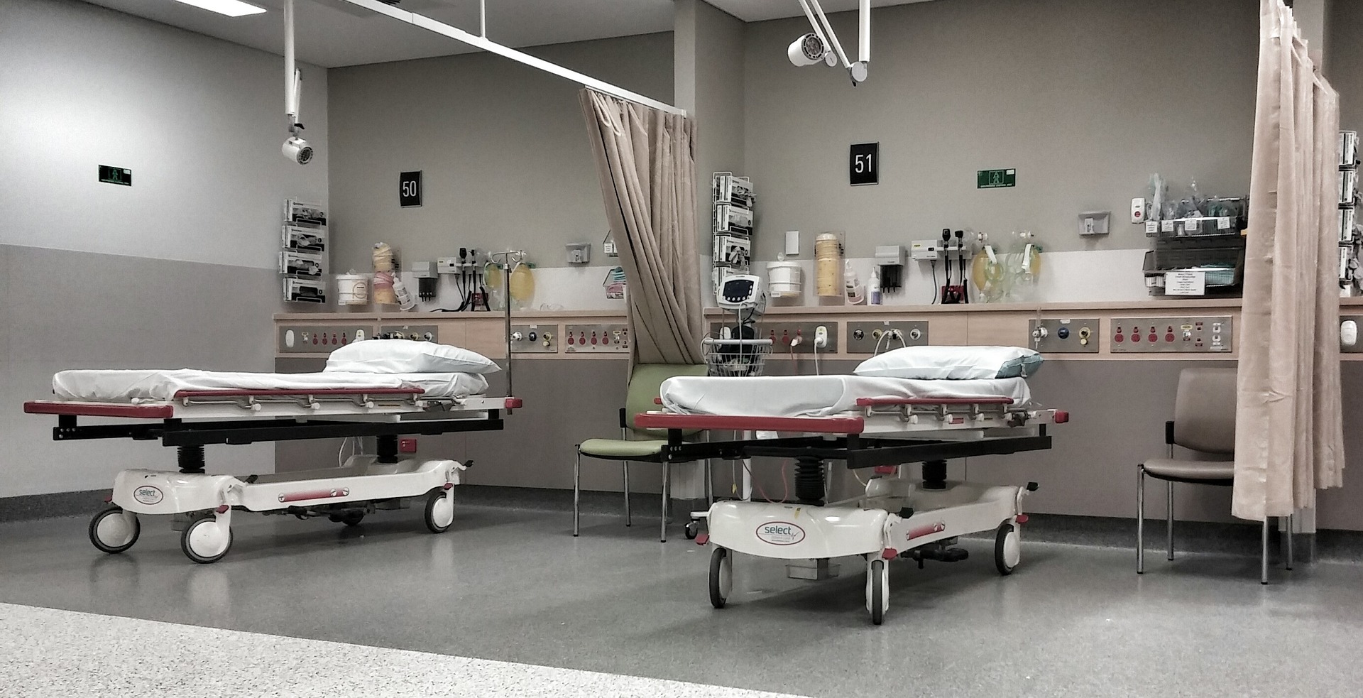Kolejne łóżka covidowe w tzw. szpitalach marszałkowskich. Gdzie powstaną?