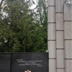 Pomnik Rodła w Sztumie, pod którym kwiaty złożył członek Zarządu Województwa Pomorskiego Józef Sarnowski. Fot. mat. prasowe UMWP