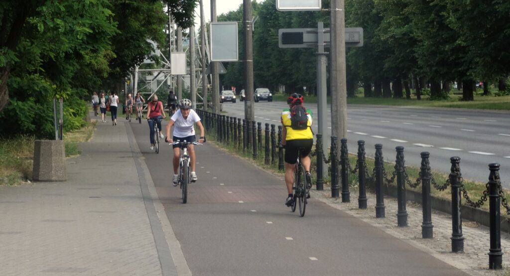 Jak powinny być budowane trasy rowerowe w Pomorskiem? Są szczegółowe wytyczne