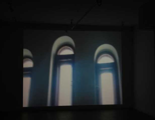 Chcesz poznać minimalistyczne obiekty i instalacje Marii Wrońskiej, przyjdź do Baszty Czarownic