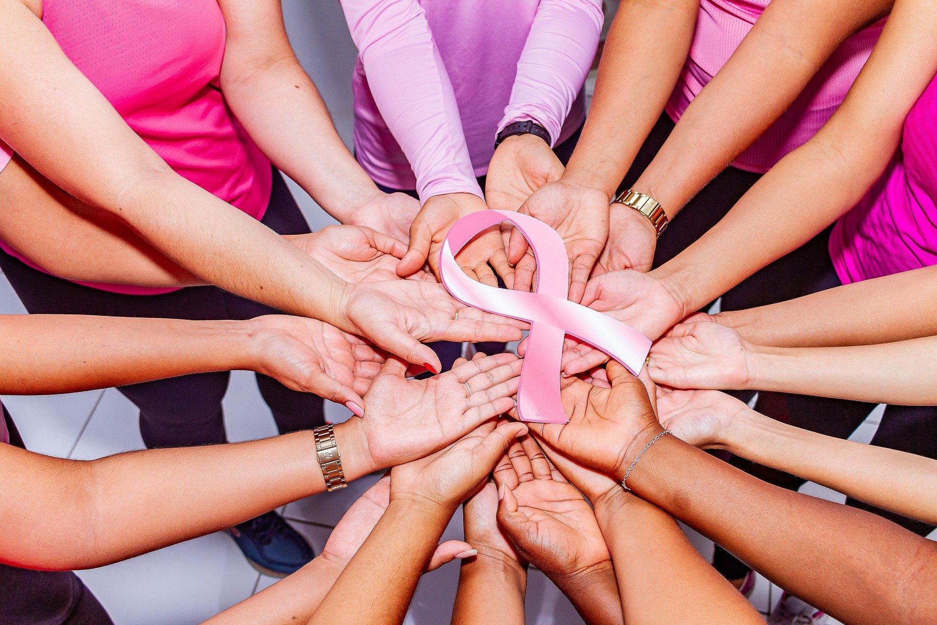 Europejski Dzień Walki z Rakiem Piersi. Drogie Panie, badajcie piersi co miesiąc
