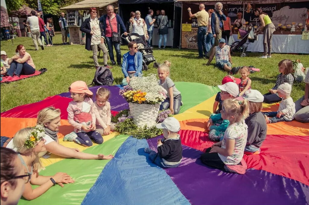 Największy plenerowy piknik rodzinny. Ogród & Wielka Majówka w parku Kolibki