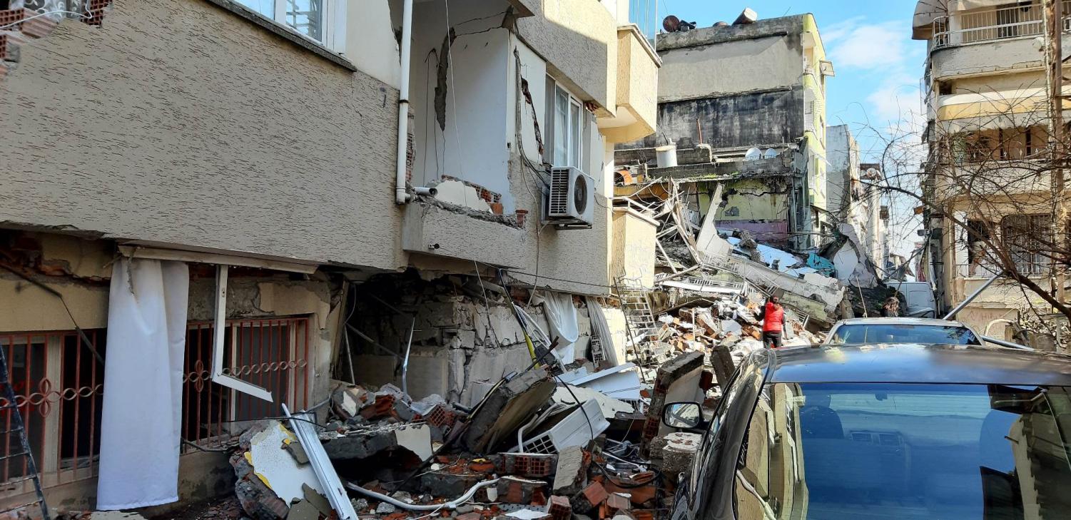 Pomagamy ofiarom trzęsienia ziemi w Turcji. 150 tys. zł na agregaty prądotwórcze