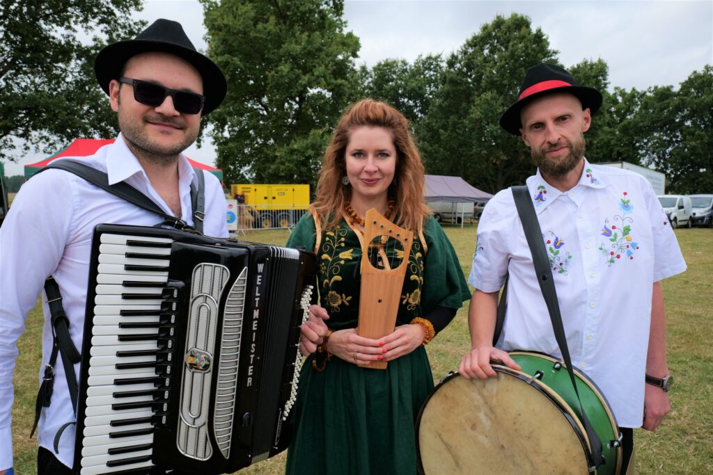 Święci patroni w muzyce Kaszub. Podczas koncertu w Wejherowie wystąpi zespół Drëszë