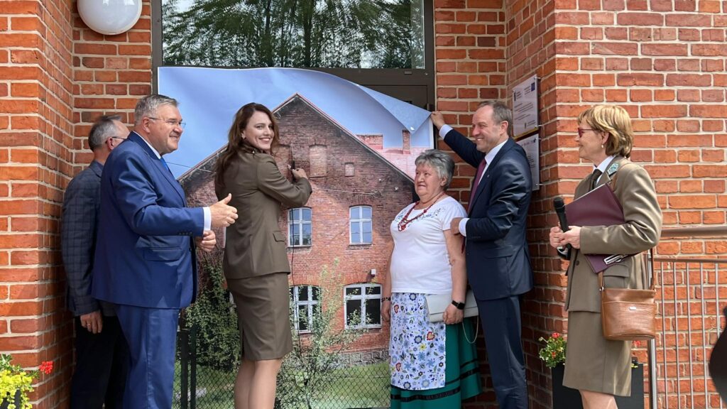 Z Szymbarku do Staniszewa. Kaszubski Park Krajobrazowy i Ośrodek Edukacji Ekologicznej w nowym miejscu