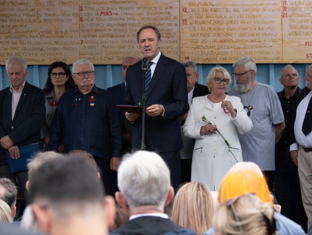 Marszałek Struk: Niech otwarta brama stoczni będzie znakiem wielkiej, pozytywnej i tak bardzo oczekiwanej zmiany!