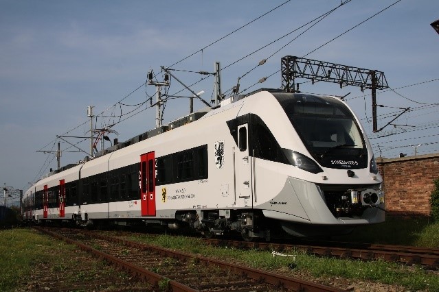 Zakup wieloczłonowych pojazdów kolejowych o napędzie elektrycznym do obsługi wojewódzkich przewozów pasażerskich