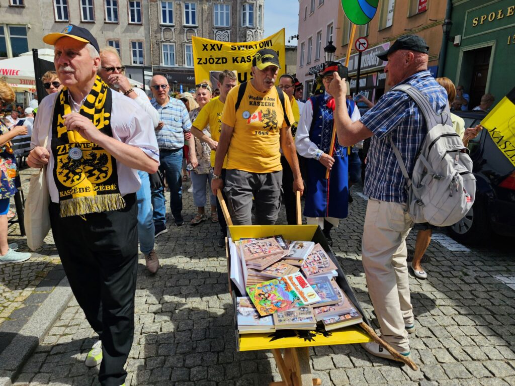 Było gorąco, swojsko i światowo. XXV Światowy Zjazd Kaszubów odbył się w Kościerzynie