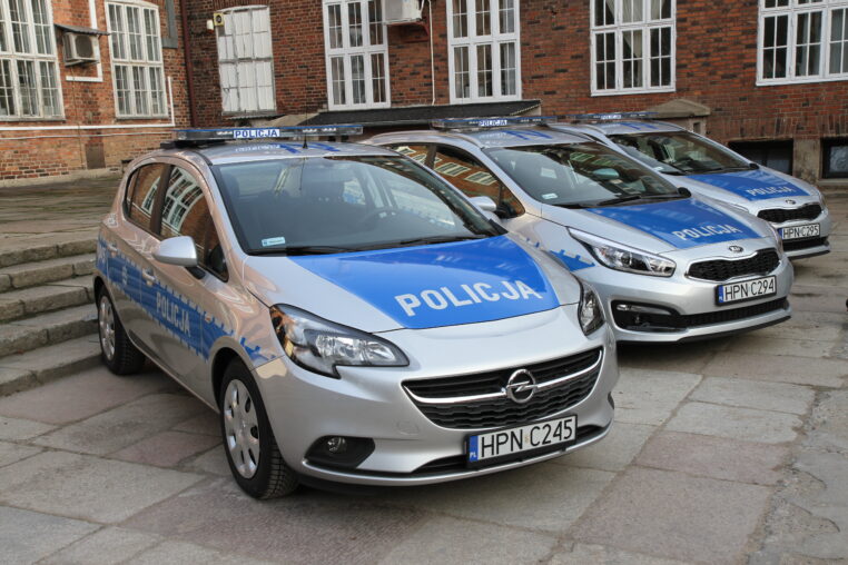 Będzie nowy radiowóz i nowy sprzęt kryminalistyczny. Pieniądze dla pomorskiej policji