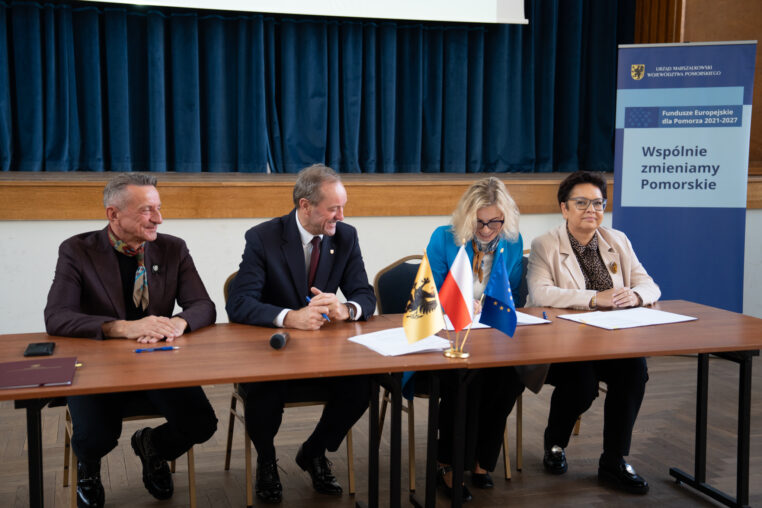 Zdrowie i rozwój zawodowy. Te projekty pomogą mieszkankom i mieszkańcom Pomorza