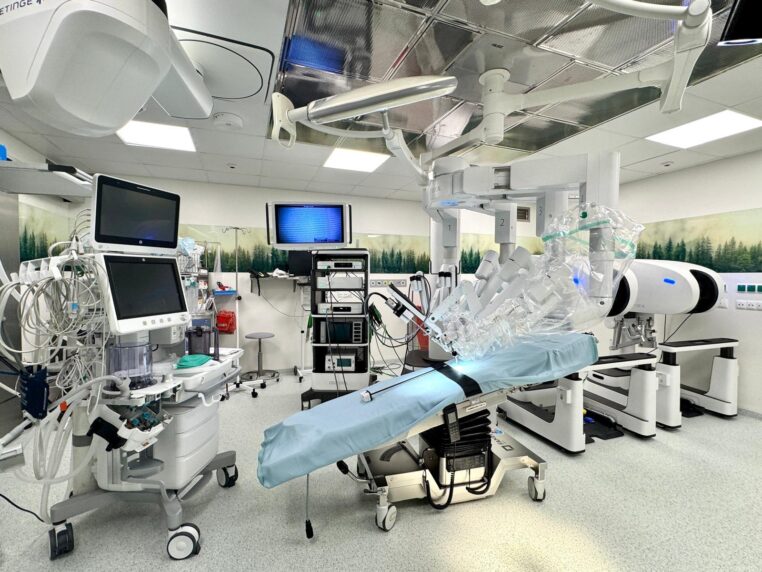 Nowoczesny robot chirurgiczny w Kościerzynie. To rewolucja w leczeniu i szkoleniach medycznych