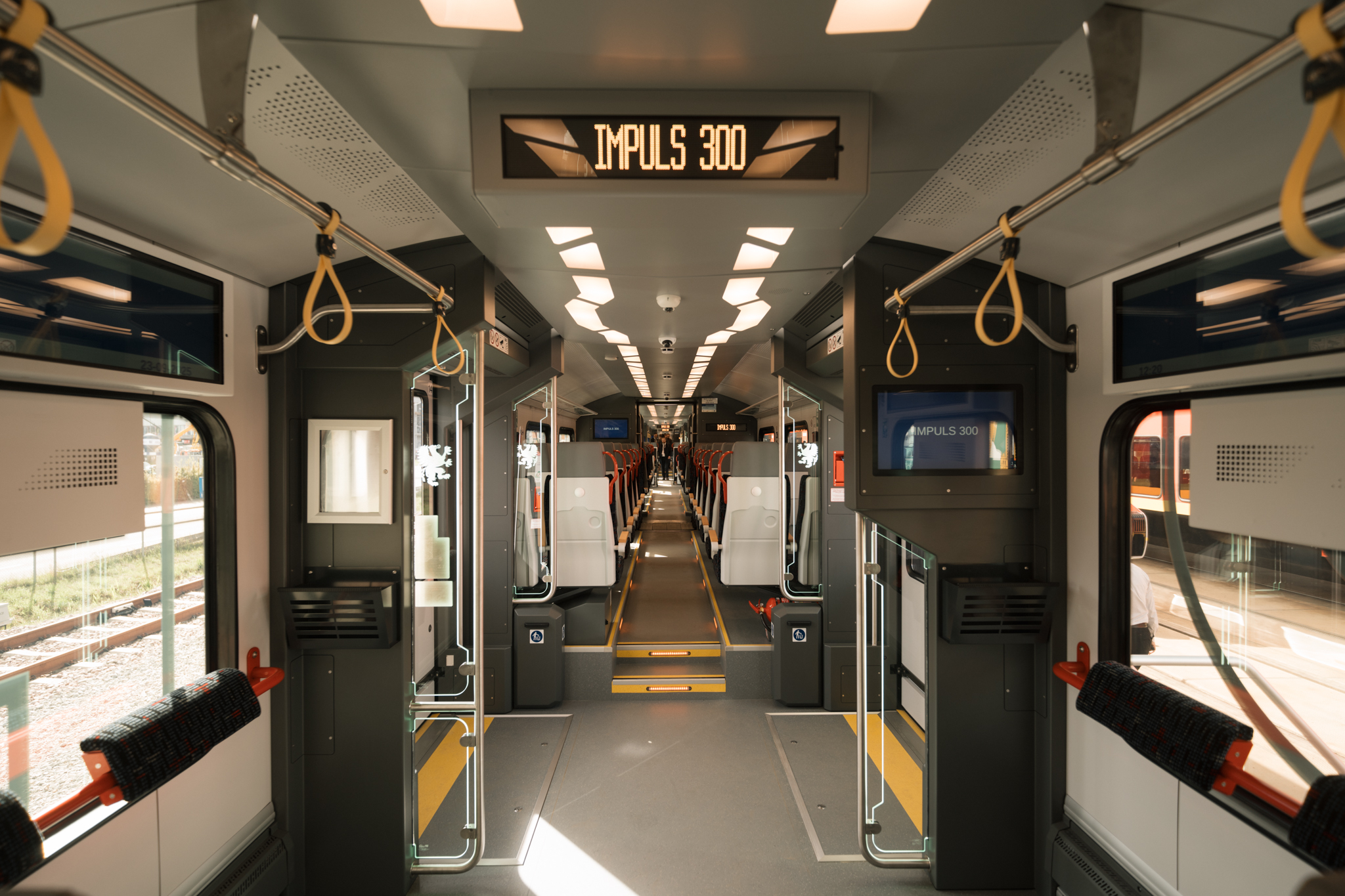 Dwa kolejne elektryczne Impulsy wyjadą na pomorskie tory. Umowa z producentem podpisana