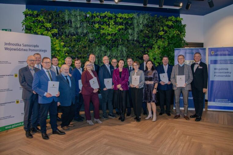 Trzy najważniejsze liczby na pomorskim rynku pracy 2025. Czas podsumowań i nowych wyzwań