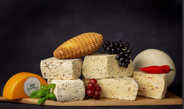 Zamieniła szpilki na gumowce i żakiet na fartuch. Królowa sera mieszka w Swołowie