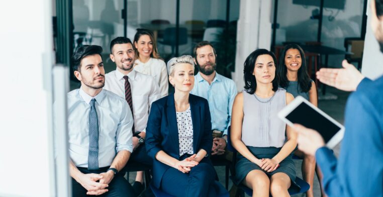 Programiści, koparki i AI. Jakie kursy szturmują Pomorzanie?