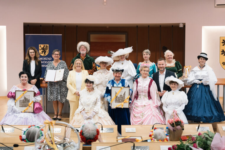 Zgłoś kandydata do konkursu „Pomorskie dla Seniorów”. Nagrody czekają