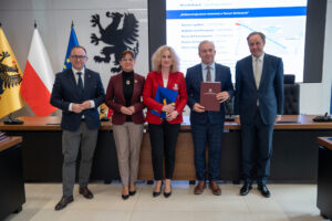 Podpisanie siedmiu umów o dofinansowanie z Funduszy Europejskich projektów dotyczących mobilności miejskiej