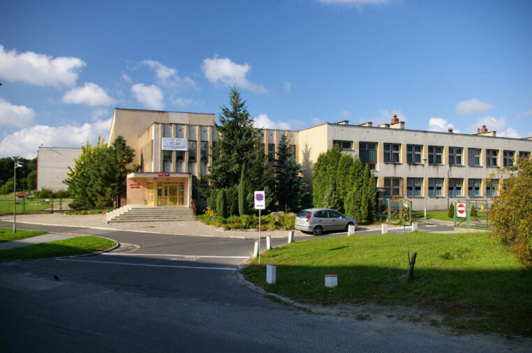 Ciepłe szkoły, tańsze rachunki. Unijne miliony dla pomorskich gmin
