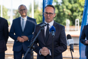 dariusz klimczak minister infrastruktury