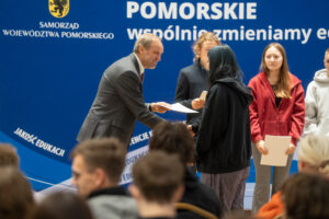 odprawa uczestników rejsu żaglowcem sts pogoria